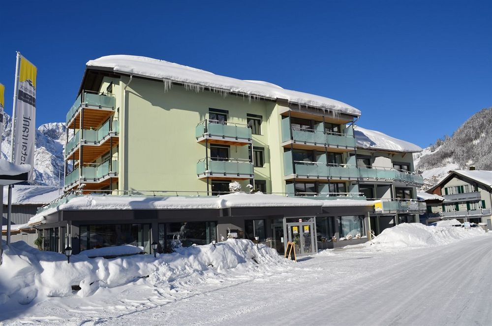 Hotel Hahnenblick Енгелберг Екстериор снимка