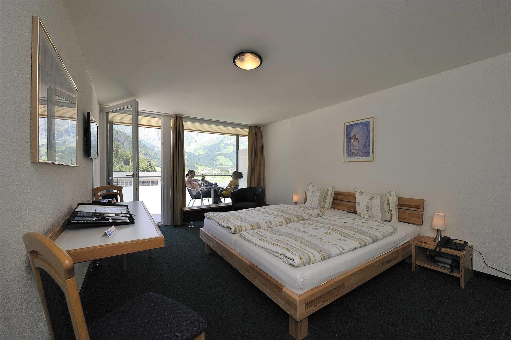 Hotel Hahnenblick Енгелберг Екстериор снимка