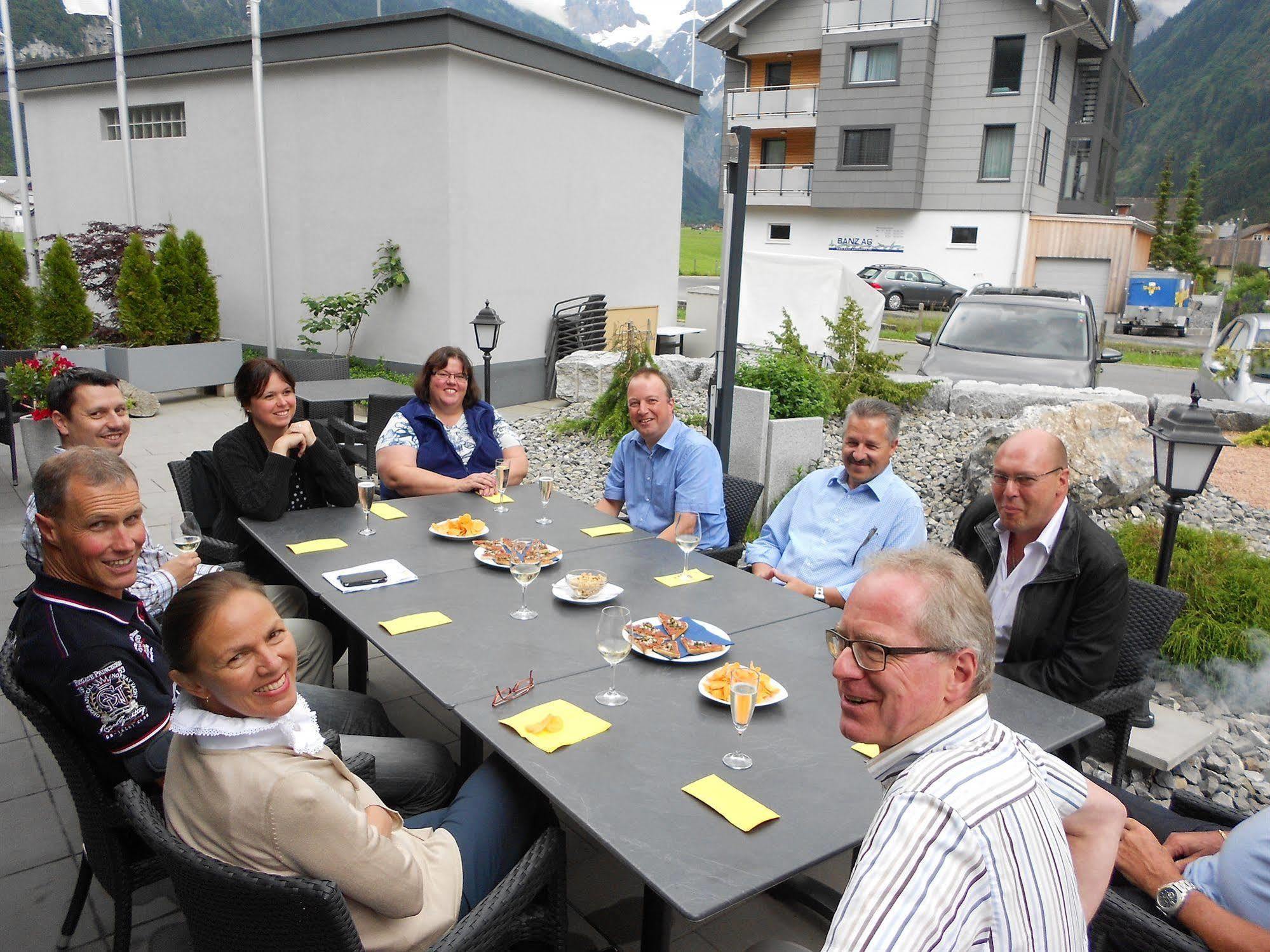 Hotel Hahnenblick Енгелберг Екстериор снимка