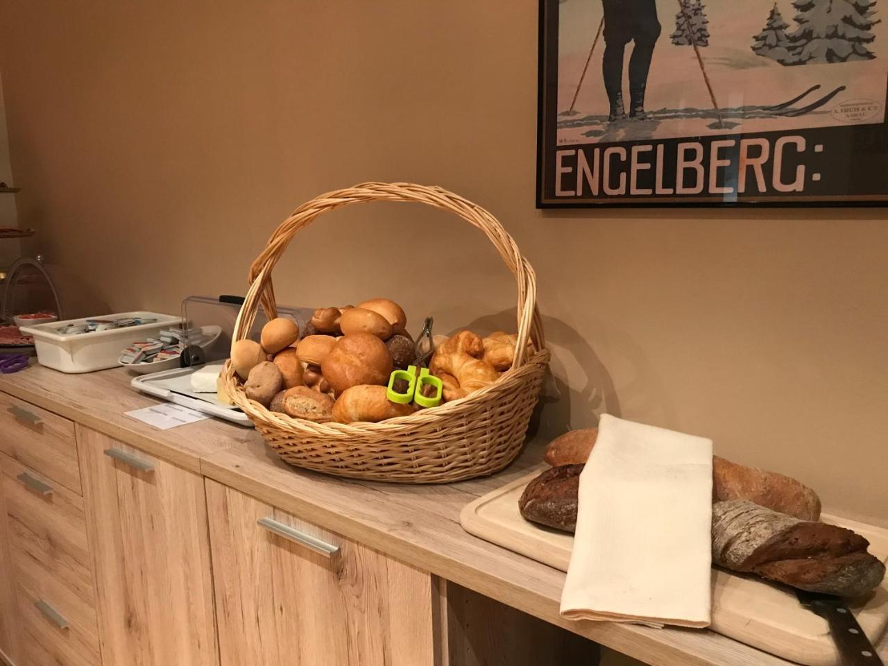Hotel Hahnenblick Енгелберг Екстериор снимка